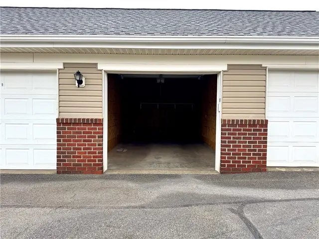 713 Stockton Ridge gallery image 20