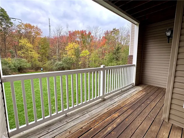 713 Stockton Ridge gallery image 31