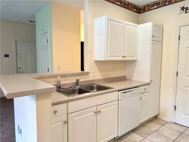 713 Stockton Ridge gallery image 34