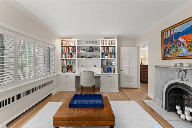 714 Irwin Dr gallery image 27