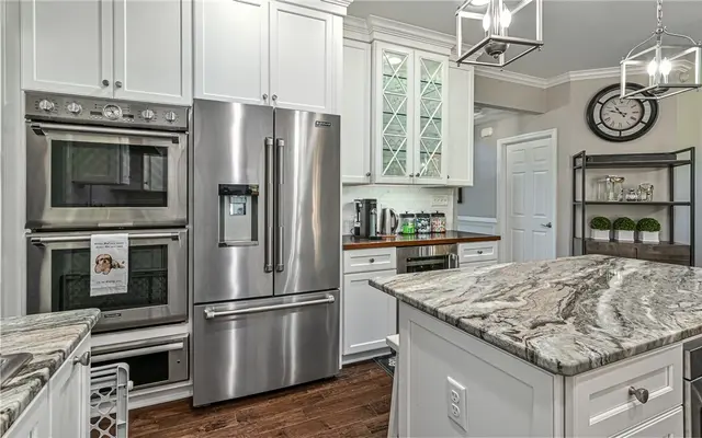 715 Breckland Drive gallery image 19