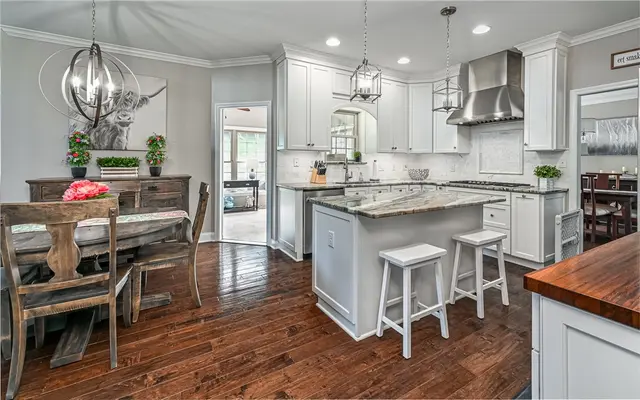 715 Breckland Drive gallery image 20