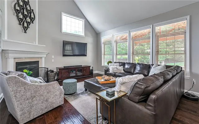 715 Breckland Drive gallery image 38