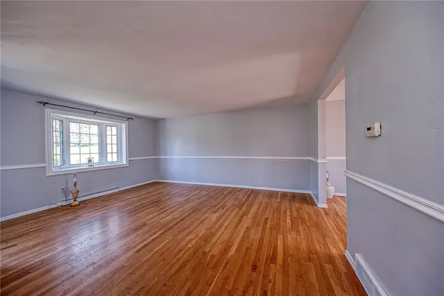 715 MOONSTONE DRIVE gallery image 5