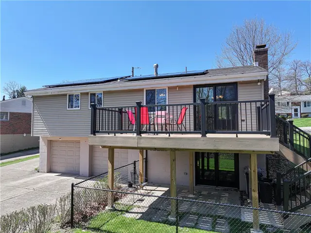 715 MOONSTONE DRIVE gallery image 10