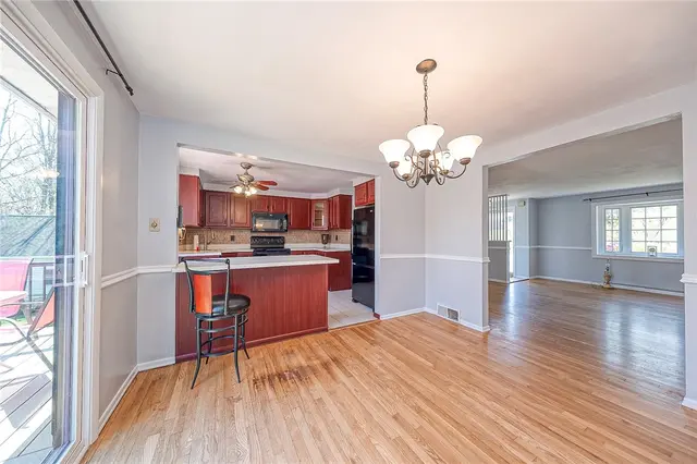 715 MOONSTONE DRIVE gallery image 13