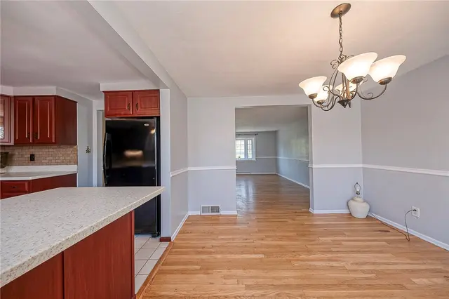 715 MOONSTONE DRIVE gallery image 14