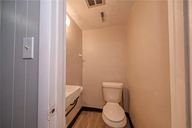 715 MOONSTONE DRIVE gallery image 26