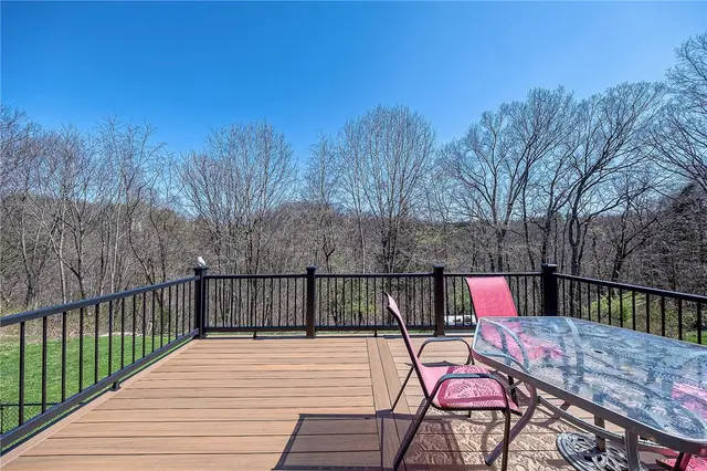 715 MOONSTONE DRIVE gallery image 31