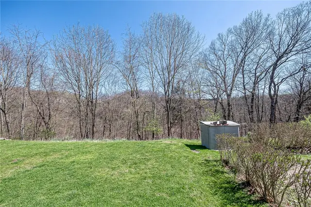 715 MOONSTONE DRIVE gallery image 35