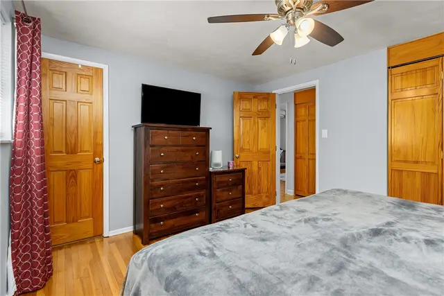716 Redstone Drive gallery image 14