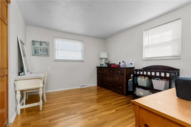716 Redstone Drive gallery image 17