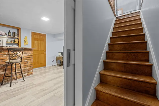 716 Redstone Drive gallery image 21