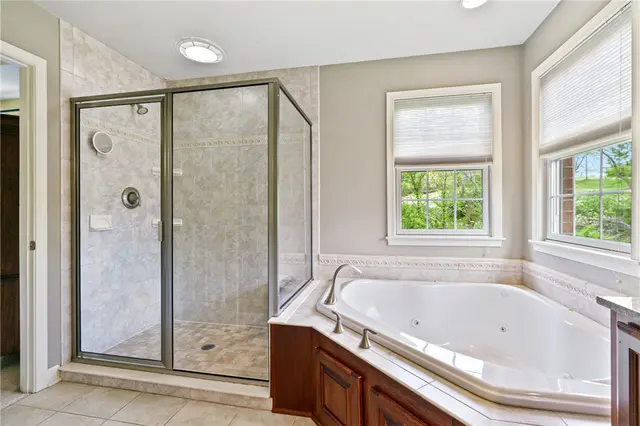 718 Belmar Pl gallery image 4