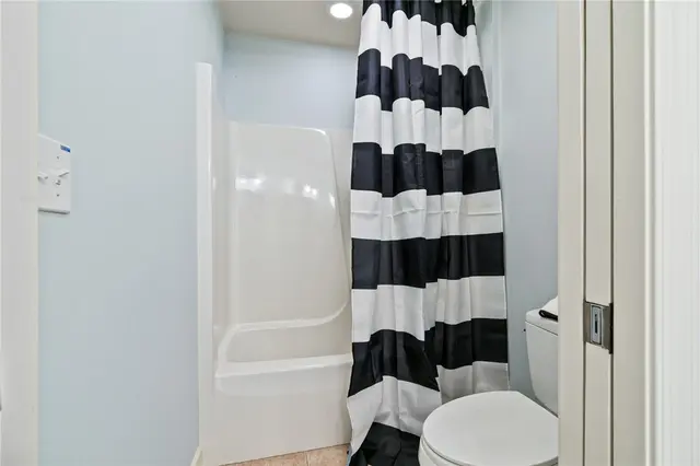 718 Belmar Pl gallery image 25
