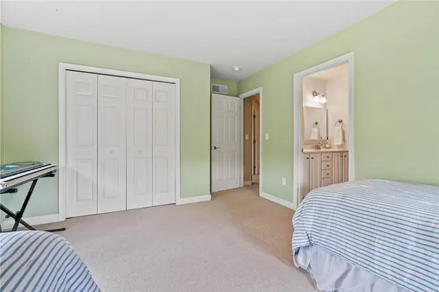 718 Belmar Pl gallery image 28