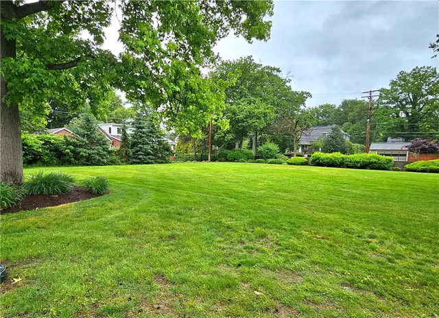 72 LINDEN PLACE 36 gallery image 10