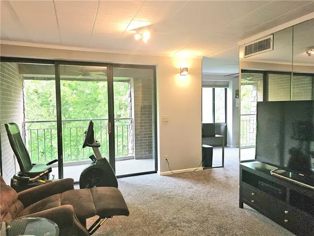 72 LINDEN PLACE 36 gallery image 36