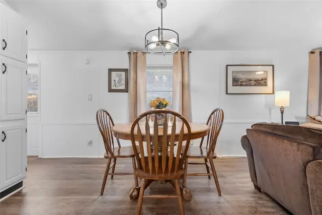725 Slate Avenue gallery image 4