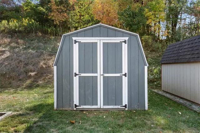 725 Slate Avenue gallery image 6