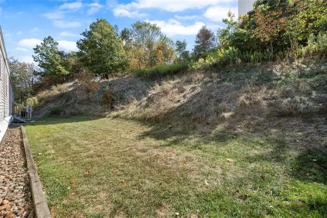 725 Slate Avenue gallery image 7
