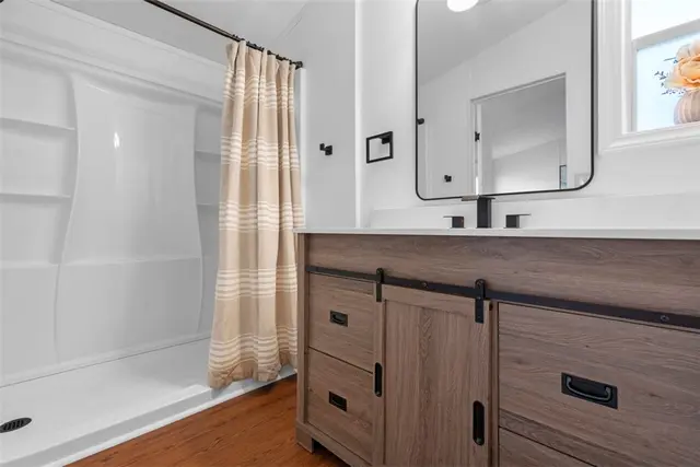 725 Slate Avenue gallery image 15