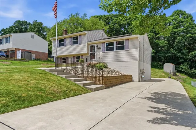 728 Skyview Dr gallery image 13