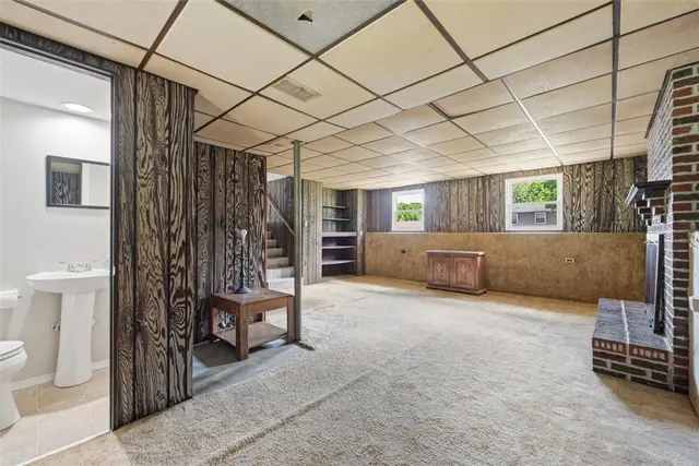 728 Skyview Dr gallery image 30