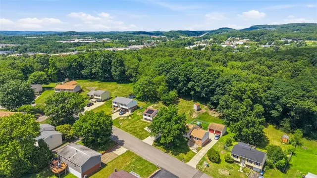 728 Skyview Dr gallery image 34