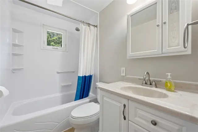 728 Skyview Dr gallery image 35
