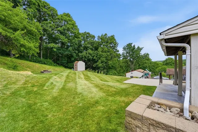 728 Skyview Dr gallery image 39