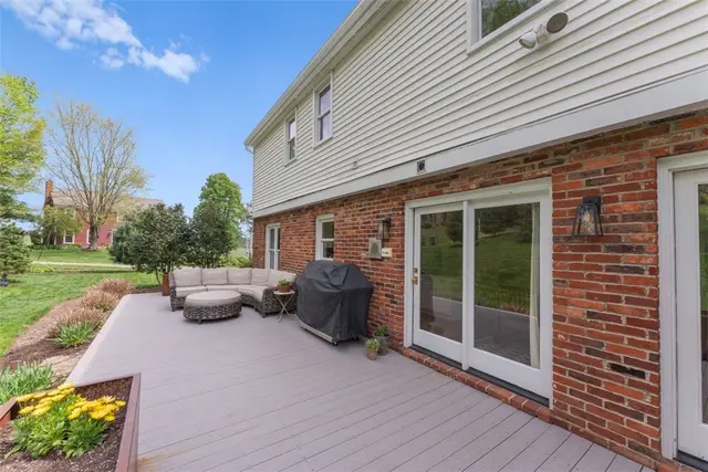 730 Highpoint Drive gallery image 19