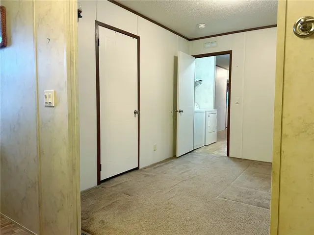 736 Slate Ave gallery image 7