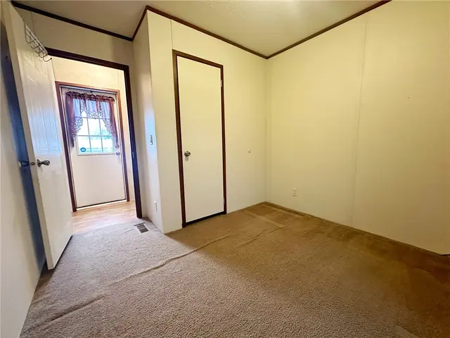 736 Slate Ave gallery image 16