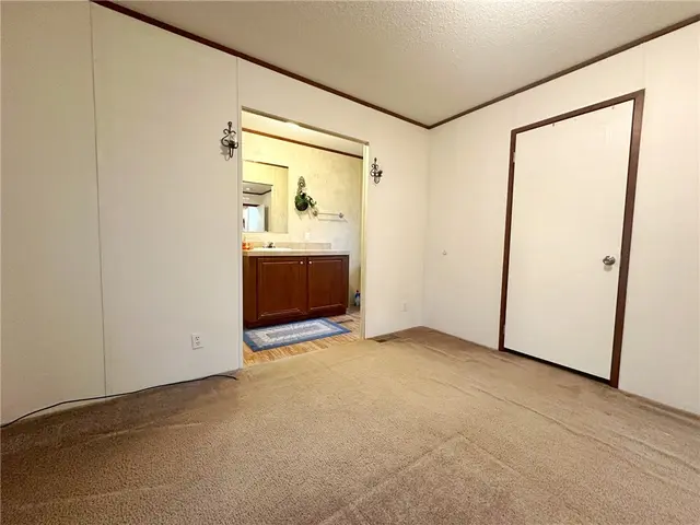 736 Slate Ave gallery image 18