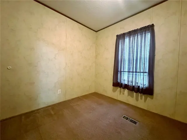 736 Slate Ave gallery image 22