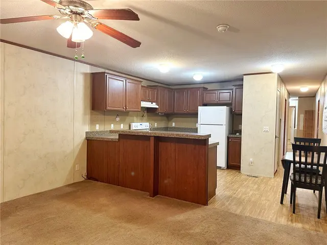 736 Slate Ave gallery image 31