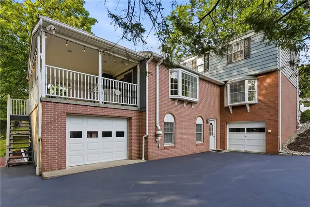 737 Wyngold Drive gallery image 31
