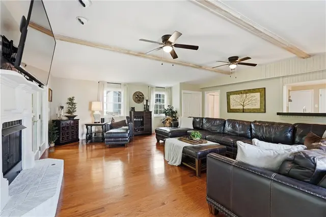 737 Wyngold Drive gallery image 40