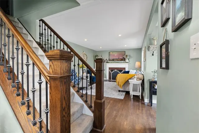 748 Washington Dr gallery image 3