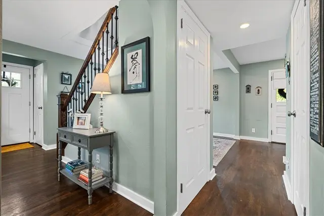 748 Washington Dr gallery image 9
