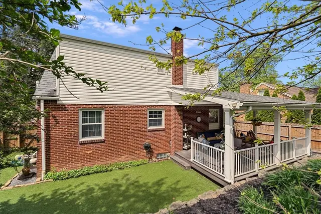 748 Washington Dr gallery image 27