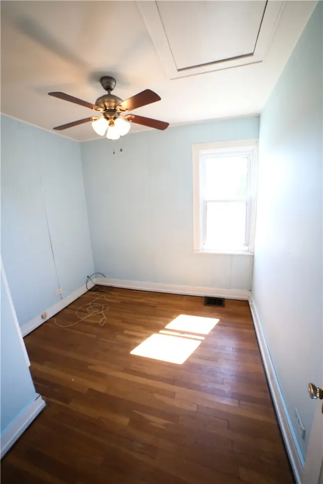 76 Amherst Avenue gallery image 2