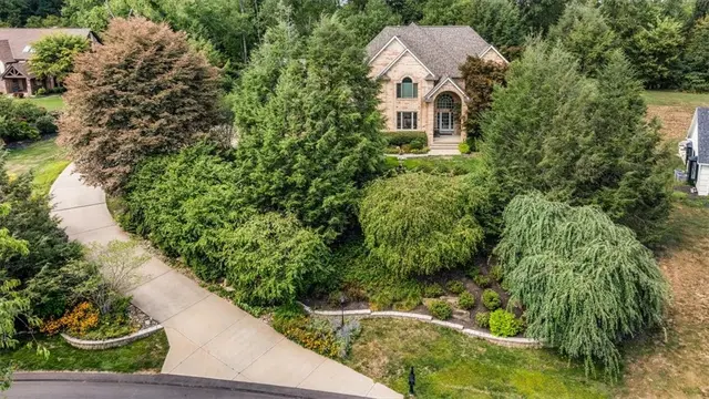 760 Stonegate Dr gallery image 22
