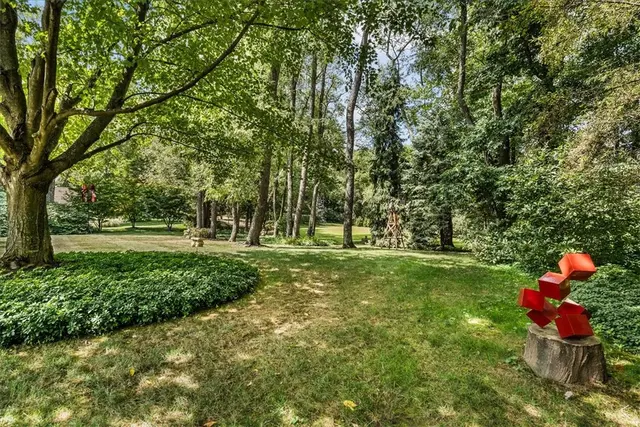 760 Stonegate Dr gallery image 24