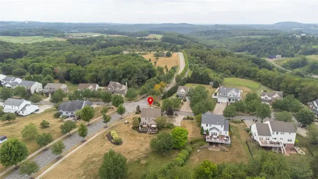 77 Winterbrook Dr gallery image 2
