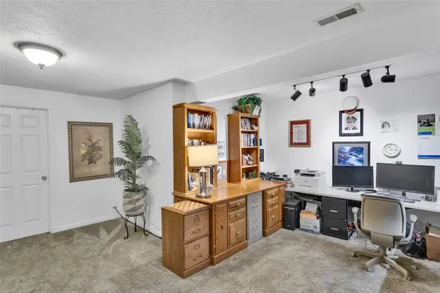 77 Winterbrook Dr gallery image 16