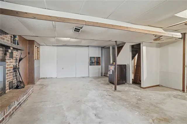 7730 Oak St gallery image 25