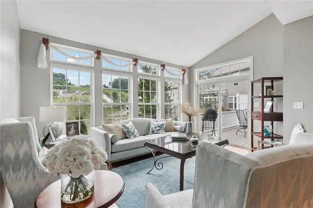 774 Norwegian Spruce Dr gallery image 15
