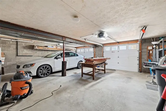 7808 Pine St gallery image 35